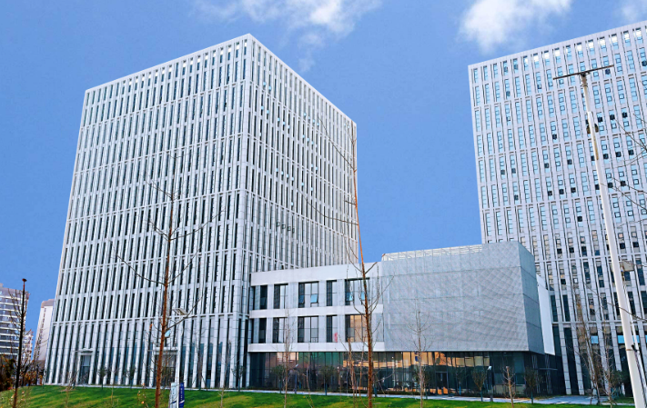 广州德光网络科技企业官网定制开发：技术架构与营销功能解析